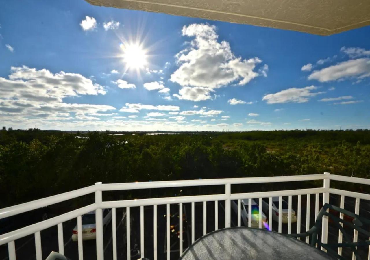 Sunrise Suites By To Key West Bagian luar foto