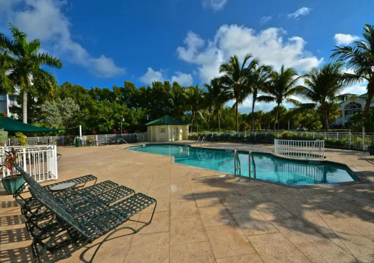 Sunrise Suites By To Key West Bagian luar foto