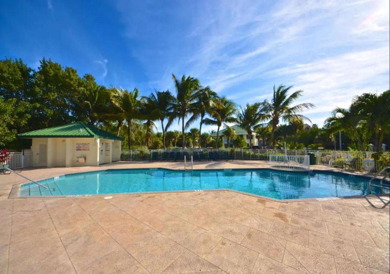 Sunrise Suites By To Key West Bagian luar foto